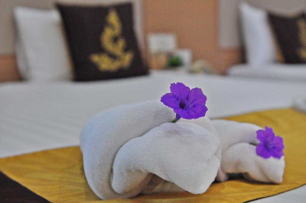 111 Resort & Spa Ban Tha Ramat Esterno foto