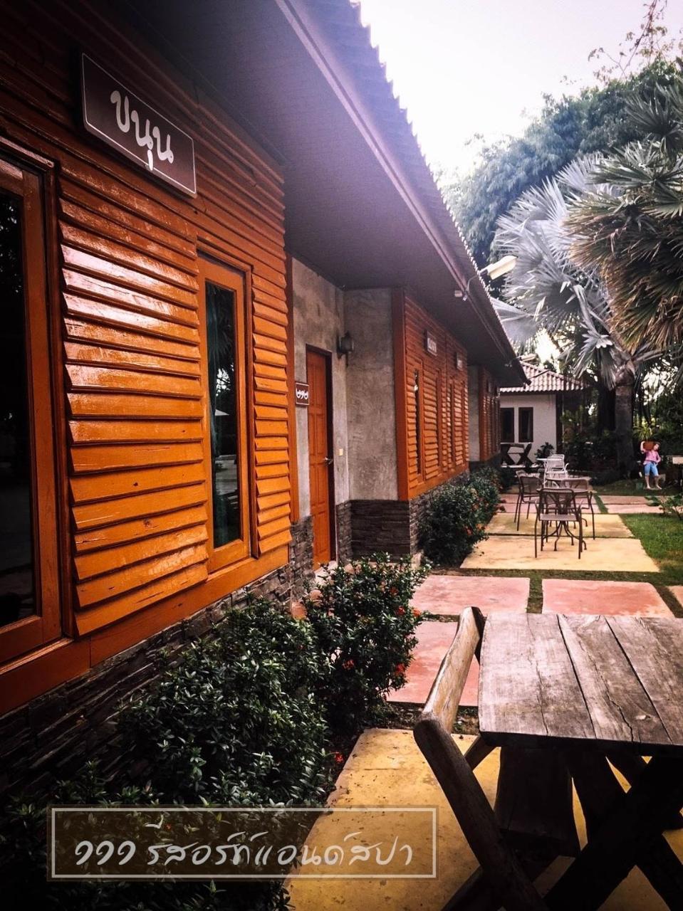 111 Resort & Spa Ban Tha Ramat Esterno foto